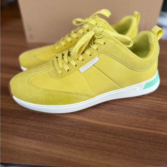 Vionic Curran Breilyn Trainers - Picture 3 of 5